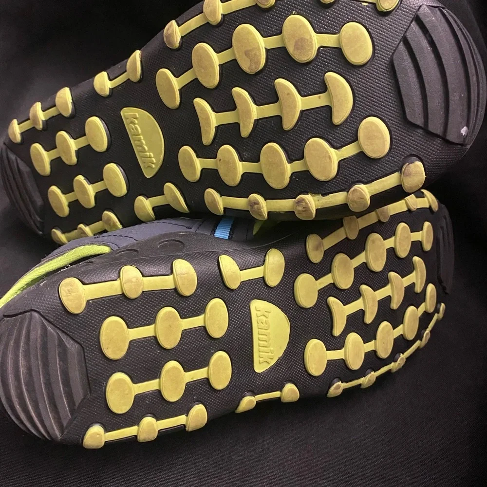 Kimik- Crab Water Shoes-Size:5,‎ Velcro Straps